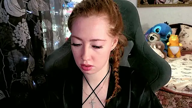 Snapshot of TinaBrook chatting on 03-13-26, 04:39 TinaBrook online show from 03-13-26, 04:39