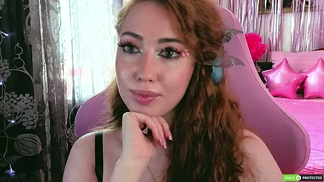Snapshot of TinaBrook chatting on 06-18-26, 09:14 TinaBrook online show from 06-18-26, 09:14