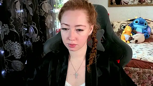 Snapshot of TinaBrook chatting on 03-19-26, 04:45 TinaBrook online show from 03-19-26, 04:45