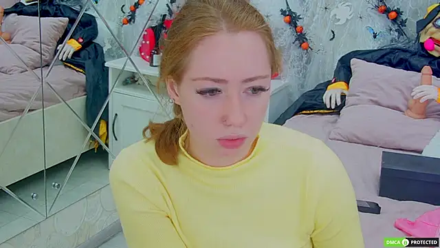 TinaBrook online show from 10-27-25, 03:40