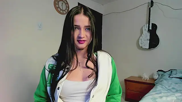 Snapshot of Hott_Hanna chatting on 02-14-25, 05:30 Hott Hanna online show from 02-14-25, 05:30