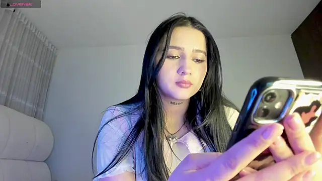 Hott Hanna online show from 04-05-26, 01:23