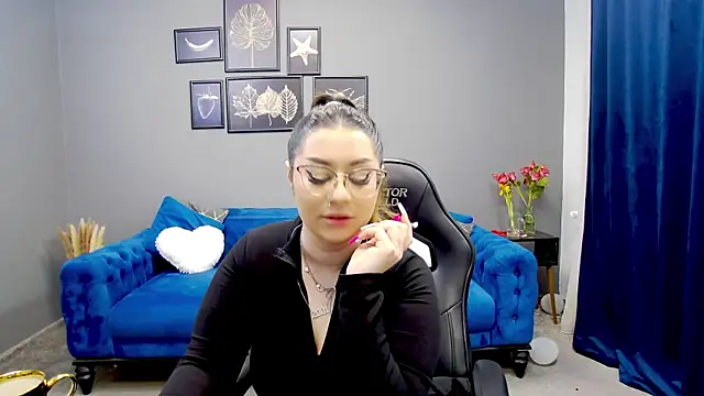 Katewalker  online show from 03-21-25, 06:18