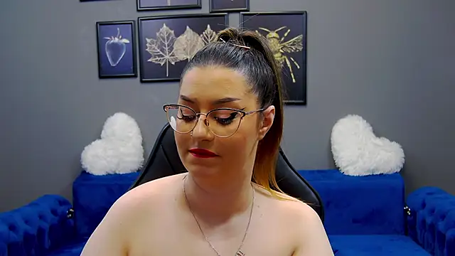 Katewalker  online show from 02-06-25, 09:17