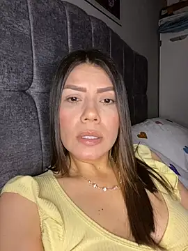 martina contreras online show from 04-08-26, 04:03