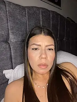 martina contreras online show from 02-22-26, 06:16