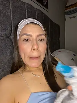 martina contreras online show from 04-09-26, 04:03