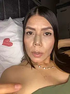 martina contreras online show from 04-11-26, 04:20