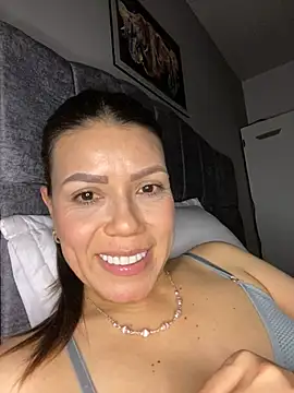 martina contreras online show from 02-08-26, 07:06