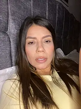 martina contreras online show from 02-07-26, 04:09