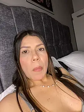 martina contreras online show from 03-13-26, 04:06