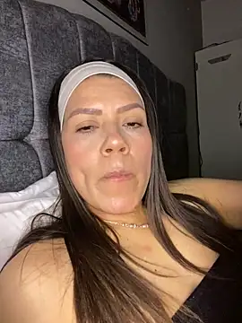 martina contreras online show from 02-09-26, 04:10