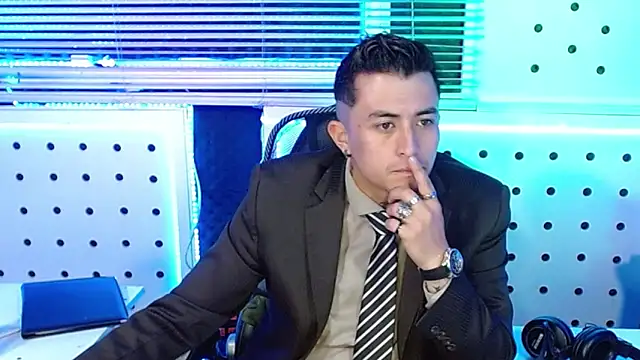 Darko0717 online show from 12-04-25, 12:48