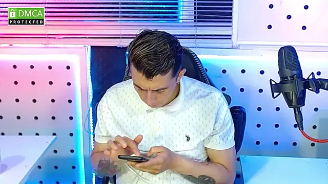 Darko0717 online show from 10-25-25, 02:17