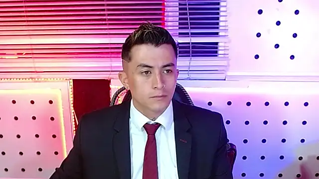 Darko0717 online show from 11-28-25, 01:22