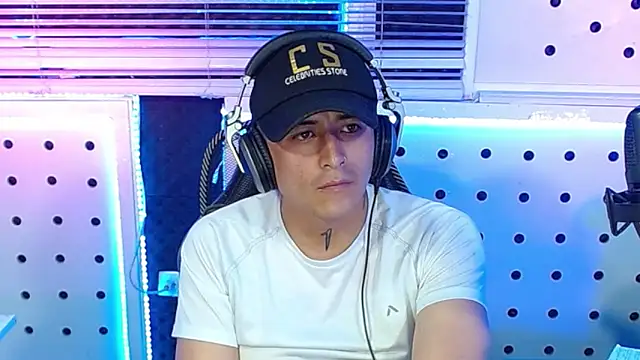 Darko0717 online show from 10-24-25, 01:59