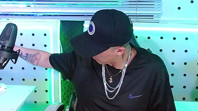 Darko0717 online show from 12-18-25, 03:00