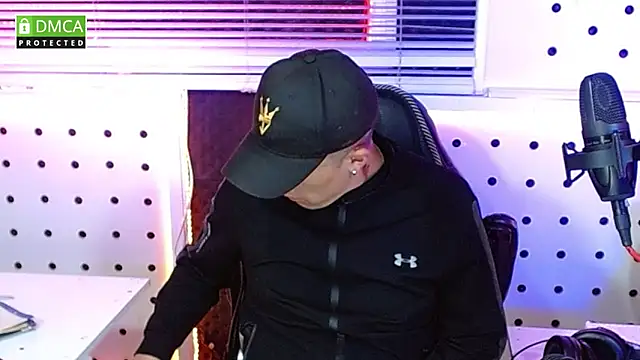 Darko0717 online show from 10-20-25, 08:53