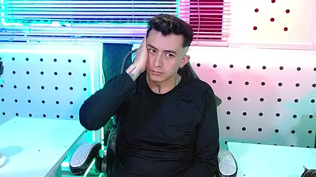 Darko0717 online show from 12-01-25, 10:21