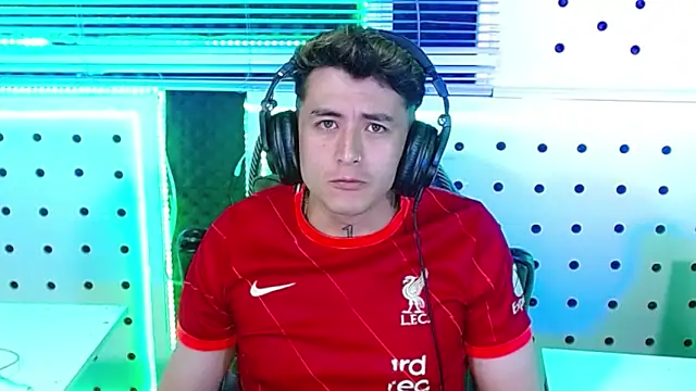 Darko0717 online show from 11-17-25, 01:09