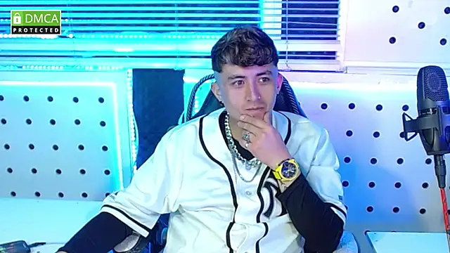 Darko0717 online show from 10-15-25, 11:57