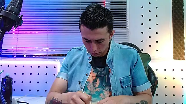 Darko0717 online show from 04-04-26, 04:24