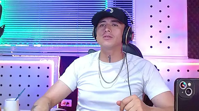 Darko0717 online show from 03-06-26, 02:06