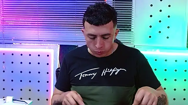 Darko0717 online show from 03-12-26, 12:16