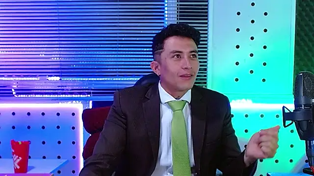 Snapshot of Darko0717 chatting on 06-11-26, 11:18 Darko0717 online show from 06-11-26, 11:18