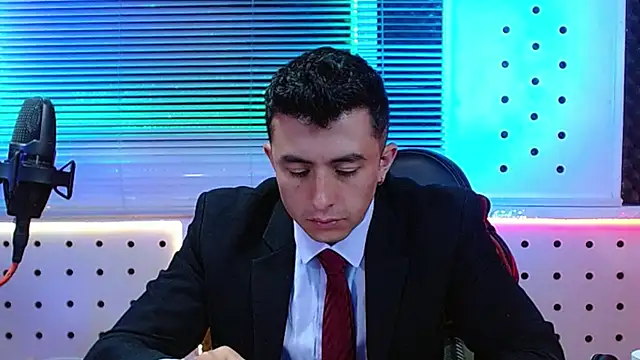 Snapshot of Darko0717 chatting on 05-10-26, 11:47 Darko0717 online show from 05-10-26, 11:47