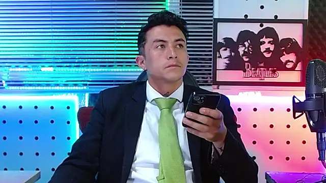 Snapshot of Darko0717 chatting on 06-15-26, 11:54 Darko0717 online show from 06-15-26, 11:54