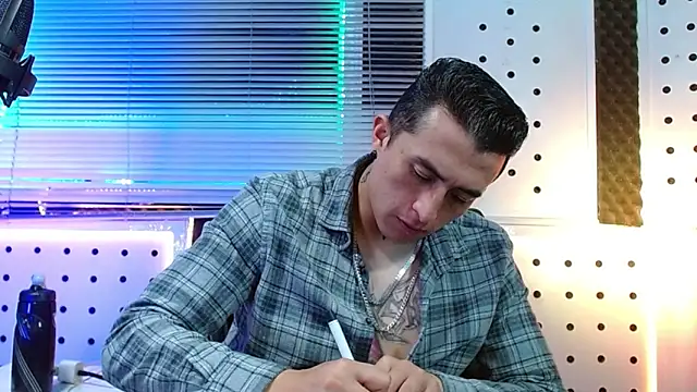 Darko0717 online show from 04-03-26, 04:13