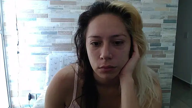 MommyMiaWs online show from 10-09-25, 01:22