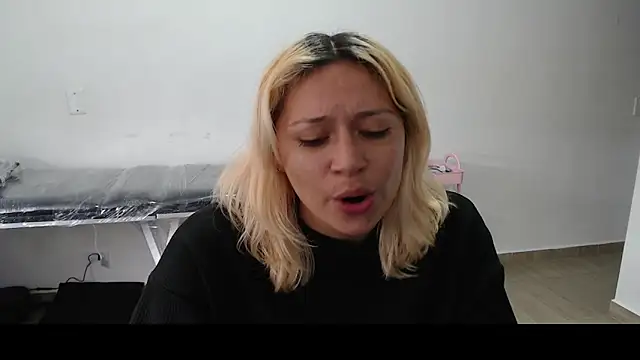 MommyMiaWs online show from 03-03-25, 03:54