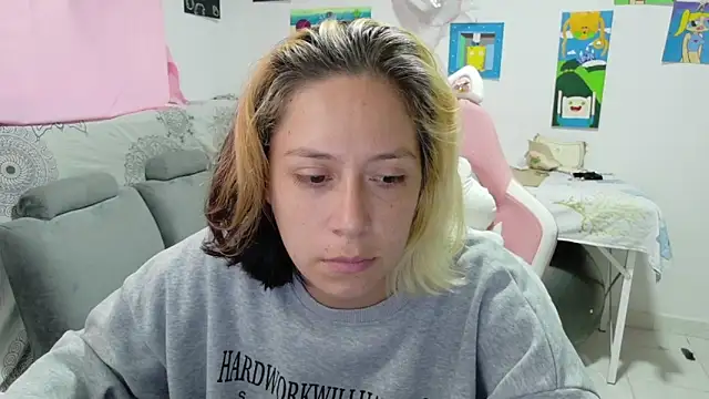 MommyMiaWs online show from 05-02-26, 06:13