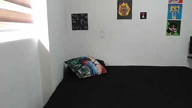 MommyMiaWs online show from 10-14-25, 01:01