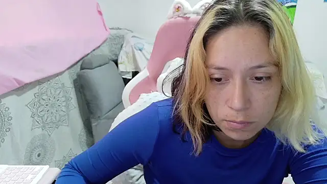 MommyMiaWs online show from 05-17-26, 12:27