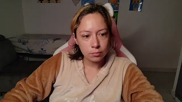MommyMiaWs online show from 05-26-26, 01:20