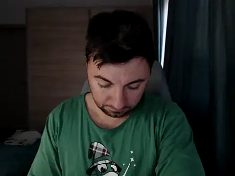 HankMalone online show from 05-04-26, 03:21