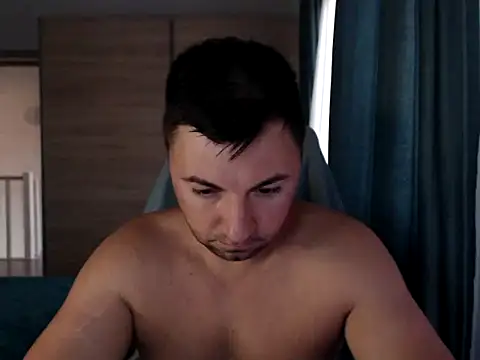 HankMalone online show from 06-10-26, 03:19