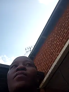 sluttylaura21 online show from 03-17-26, 07:22