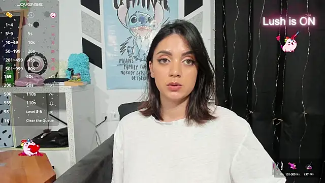 Snapshot of alexysgray chatting on 10-13-25, 05:47 alexysgray online show from 10-13-25, 05:47