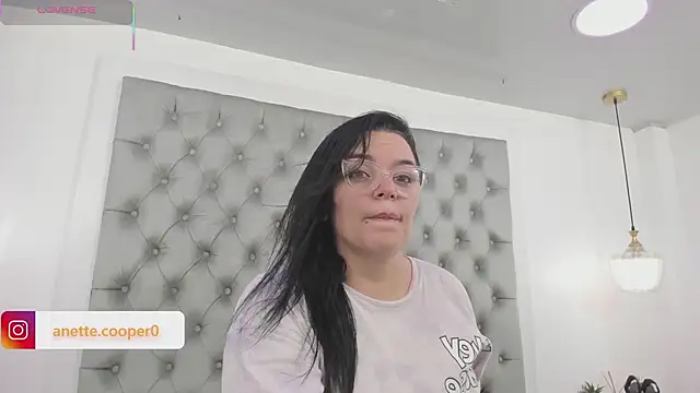 Snapshot of anette_cooper chatting on 01-15-26, 01:42 anette cooper online show from 01-15-26, 01:42