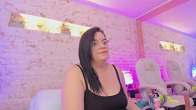 Snapshot of anette_cooper chatting on 03-17-25, 03:36 anette cooper online show from 03-17-25, 03:36