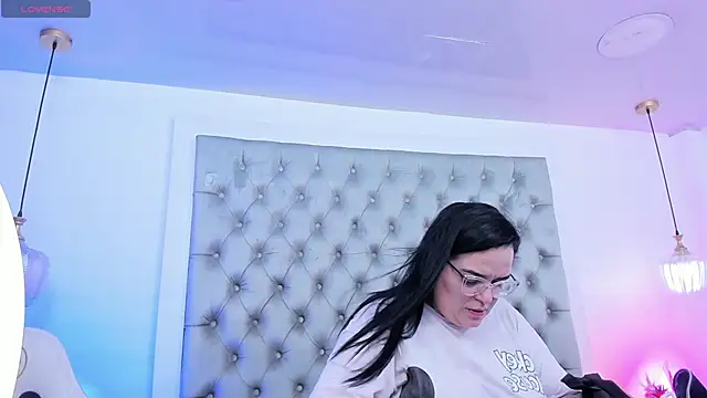Snapshot of anette_cooper chatting on 06-30-26, 03:28 anette cooper online show from 06-30-26, 03:28