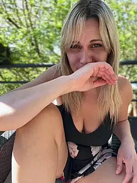 Leanymphoo online show from 04-07-26, 09:11