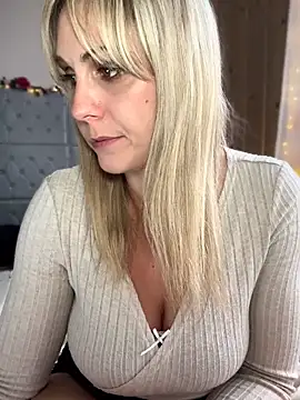 Leanymphoo online show from 03-15-26, 04:36