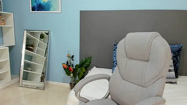 Snapshot of kylie_reyes chatting on 10-20-25, 07:25 kylie reyes online show from 10-20-25, 07:25