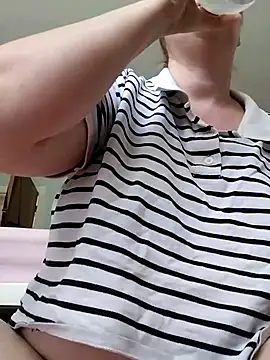 xxSexyBushLinnxx online show from 07-06-26, 10:00
