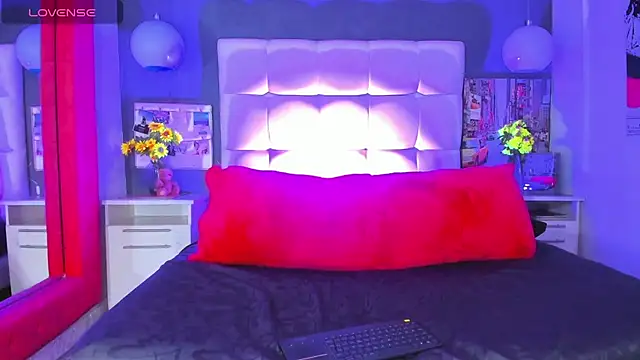 cinthya walker1 online show from 02-08-26, 03:21